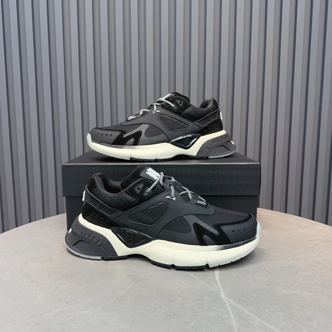 [AMIRI Amir] P: 760💰Size for couples: Female 35-40; Male 39-44; (Customized at 45.46) AMIRI Amir New Autumn and Winter Products New Autumn Latest Catwalk Couple Color Block Bread Casual Sports Shoes Series 〰 Casual fashion style full of details New generation of bone shoes popular classic upgrades Super comfortable and super popular! AUTRY is an exclusive version of AUTRY couple casual shoes from a high street brand in Los Angeles. Many celebrity Internet celebrities have the same style. Chinese new rapper Xiaobai Gali, Wang Yibo, Yang Mi and other Internet celebrity bloggers are competing for their feet. The three-dimensional molded metal logo on the side of the AJ1 shoe is on par with Nike's popular Fog. The heroic value instantly has a bit of punk rock flavor, all showing fashion sense and street style... ▪ Upper: original custom-made cowhide + original custom-made breathable mesh ▪Inner lining: original customized breathable mesh ▪Outsole: original molded two-color TPU rubber combination outsole.